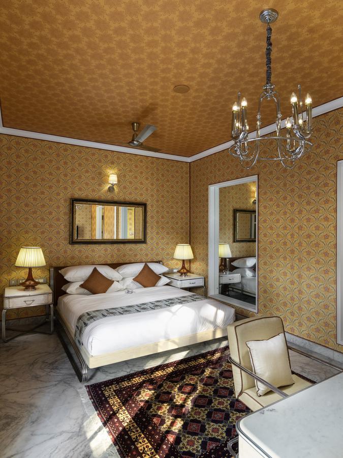 ムラーダーバード Nivah Bed & Breakfast エクステリア 写真
