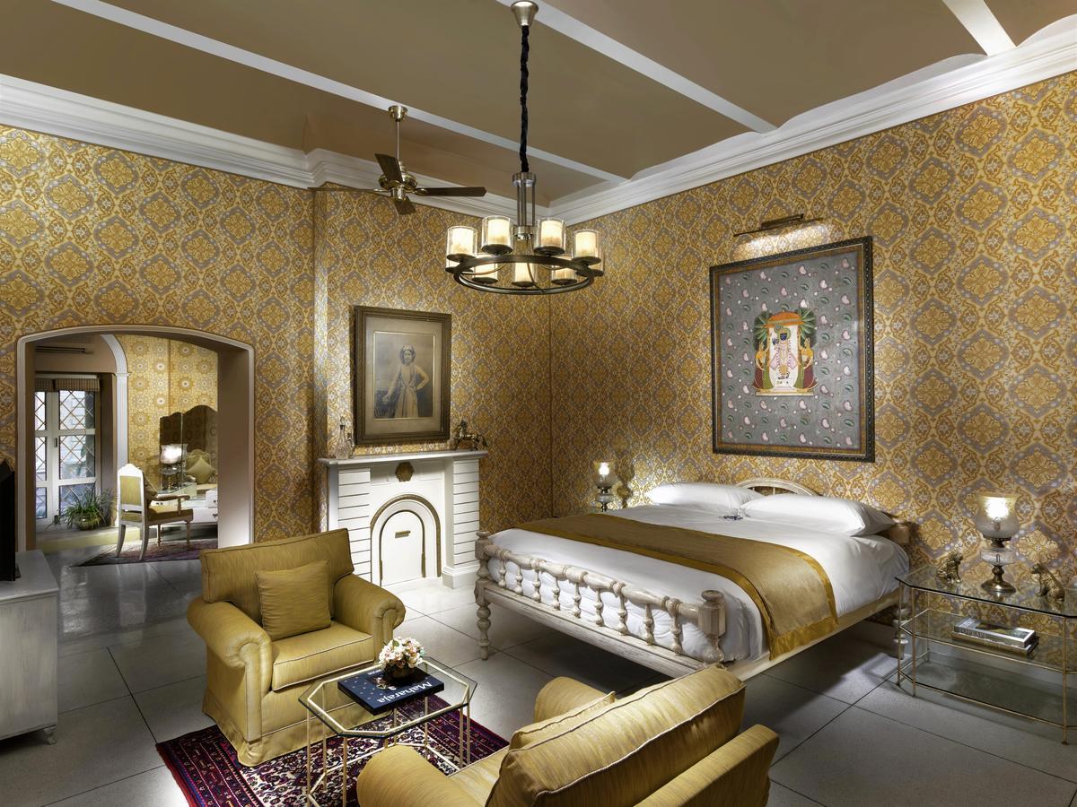 ムラーダーバード Nivah Bed & Breakfast エクステリア 写真
